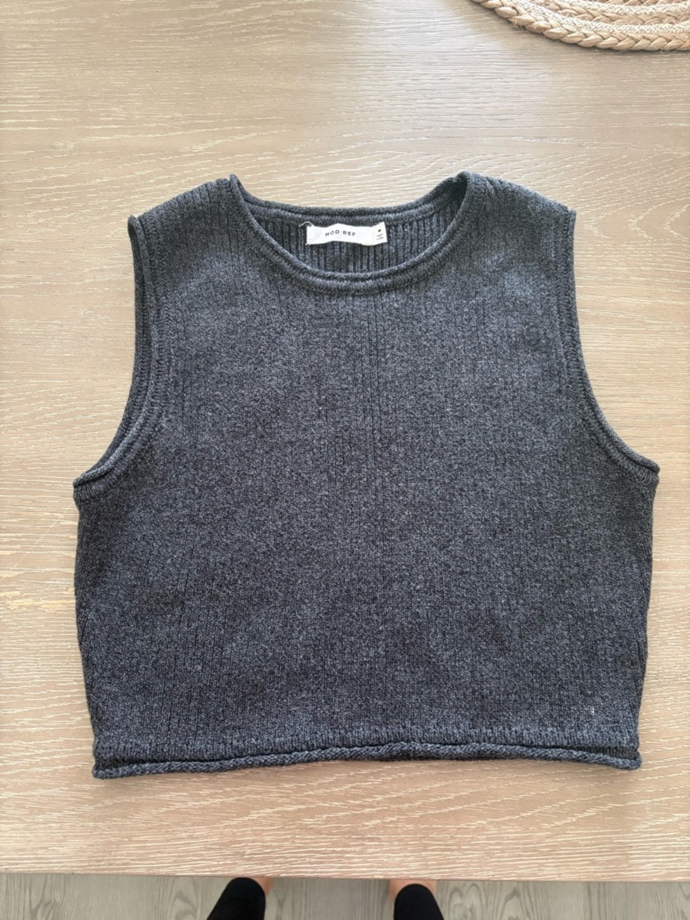 Mod Ref Ribbed Sleeveless Knit Crop Top - Charcoal